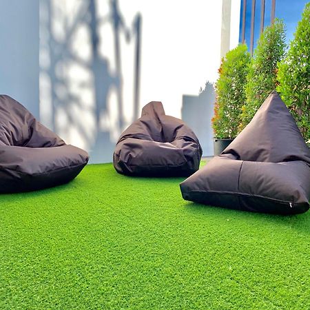 Stay Inn Hostel Jakarta Ngoại thất bức ảnh