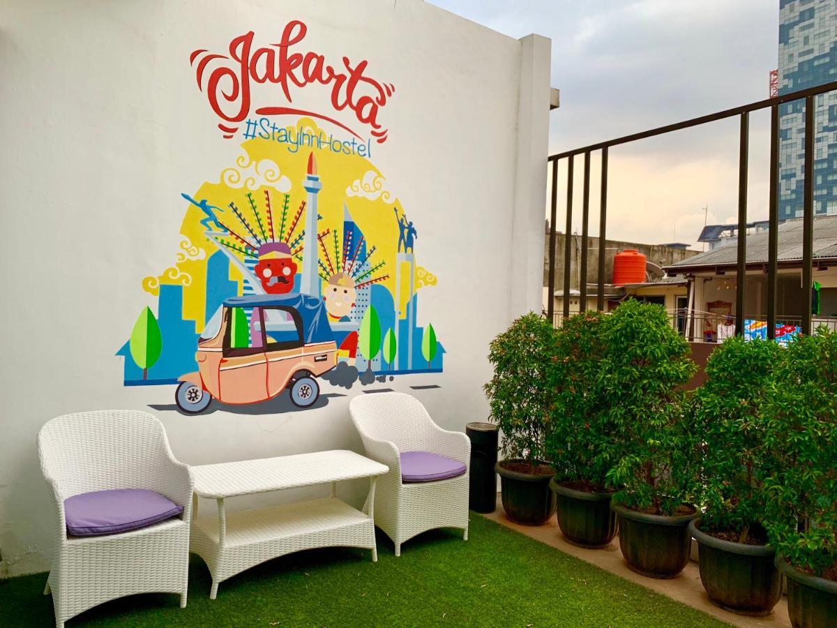 Stay Inn Hostel Jakarta Ngoại thất bức ảnh