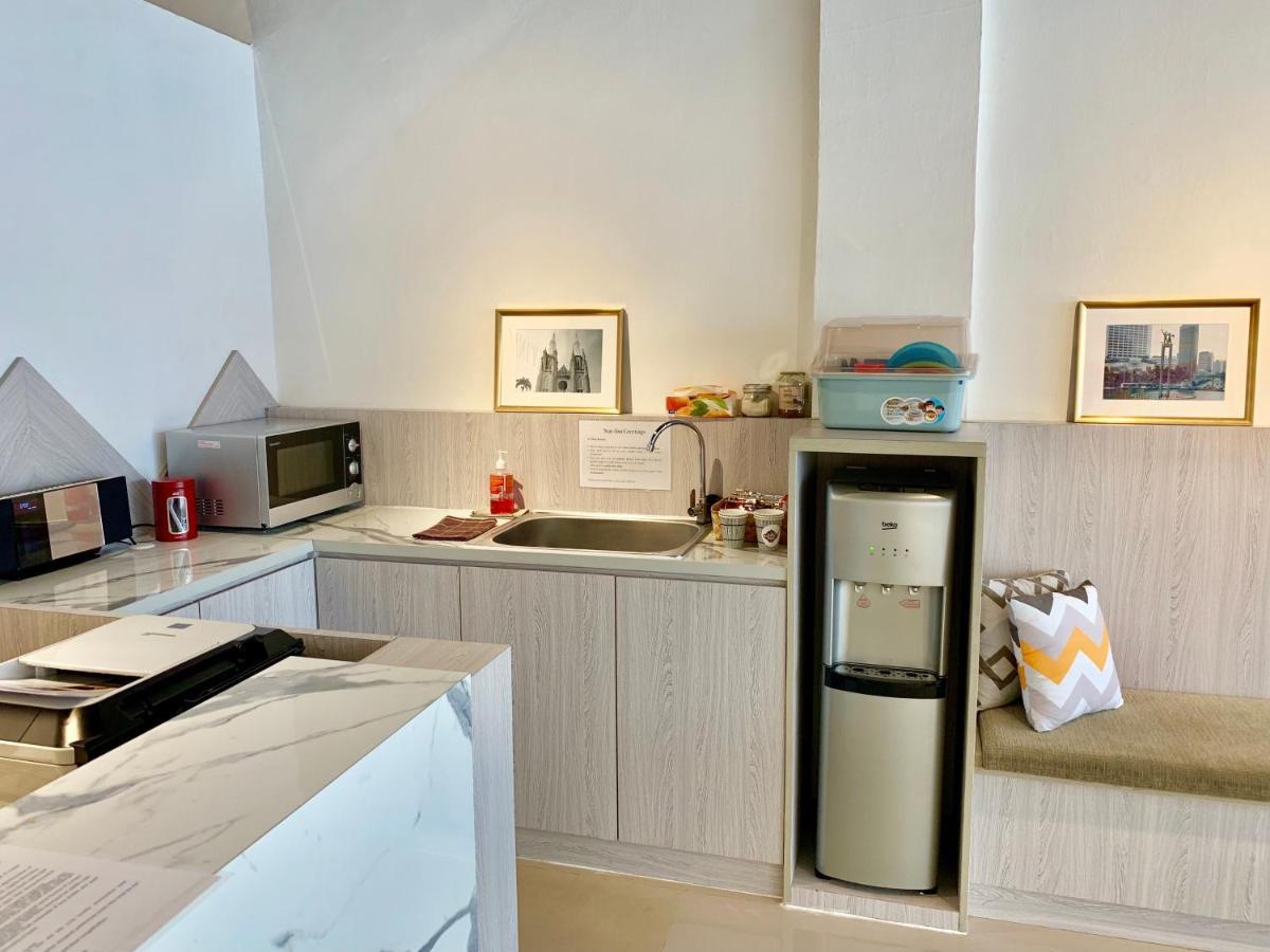 Stay Inn Hostel Jakarta Ngoại thất bức ảnh
